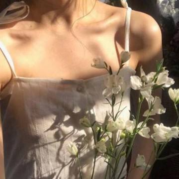 艾莉莎回忆画廊手机版下载